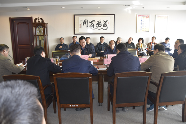 爱游戏官方网站-爱游戏(中国)
党委理论学习中心组召开“廉洁自律”专题集中学习研讨会议